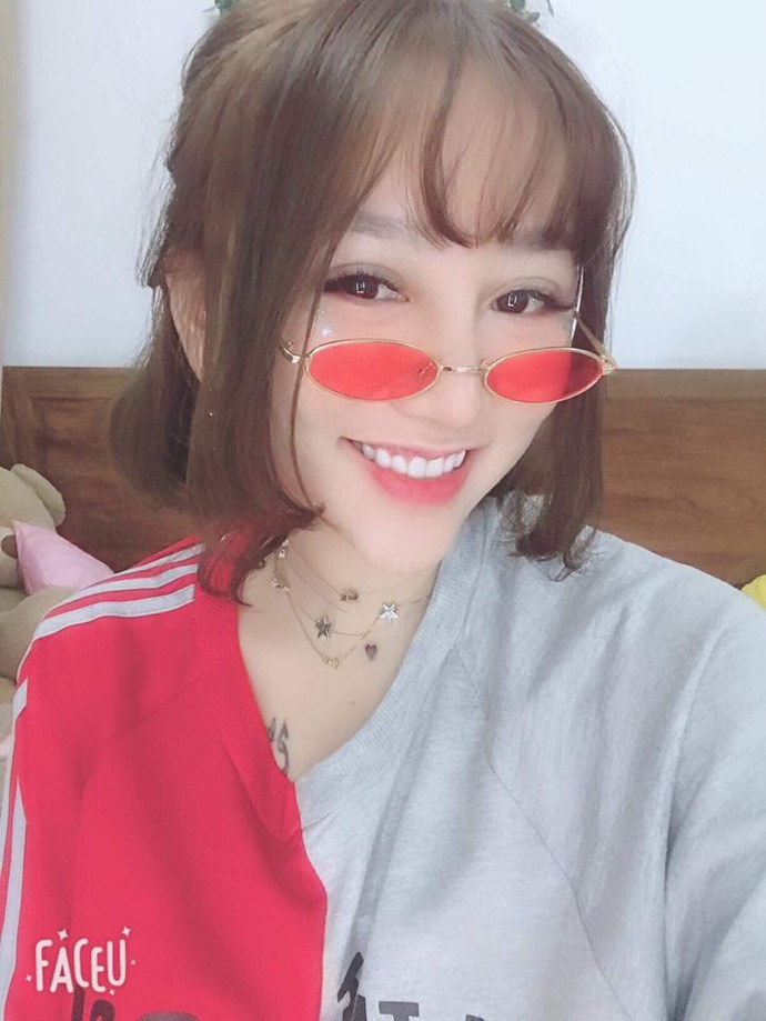 Sở hữu vẻ ngoài xinh đẹp và tài chơi game có "số má", Kiều Anh càng ngày càng thăng tiến và trở thành Idol trong làm game thủ Việt.