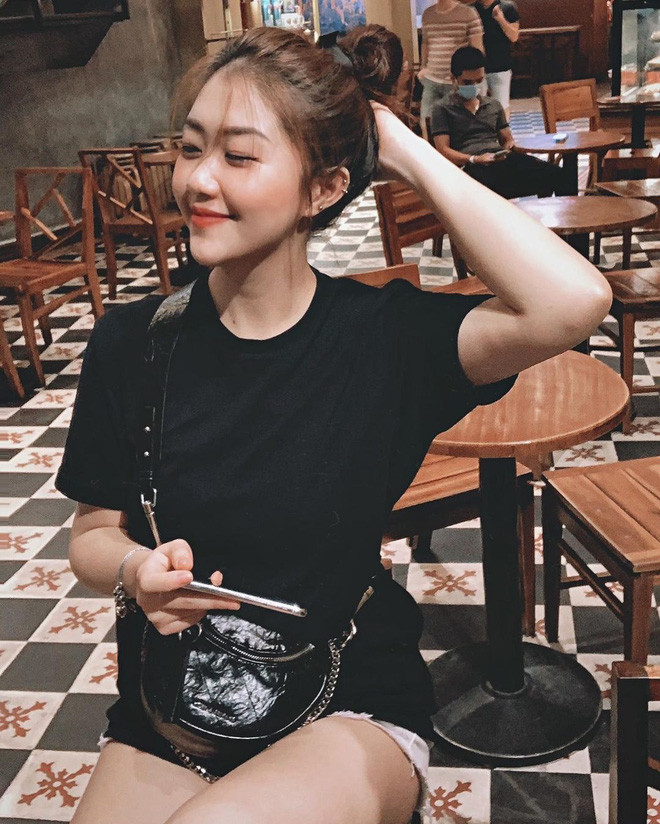 Phía dưới clip đến từ fan, tài khoản My Phạm này đã trả lời tỉnh bơ như chưa hề có cuộc giả mạo nào: "Cảm ơn em nhiều nhé! Nhưng chị cũng không xinh lắm đâu", "Chúc em sớm thực hiện được ước mơ nè! Cố lên",...