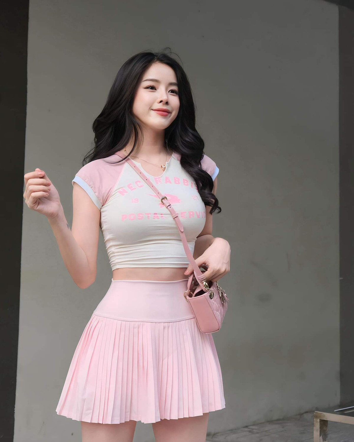 Nhiều người hâm mộ phần nào yên tâm khi thấy DJ Mie làm việc chăm chỉ, vẫn rạng rỡ xinh đẹp và yêu thương bản thân sau những sóng gió trong chuyện tình cảm.