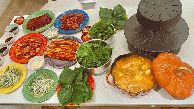 Nữ MC xinh đẹp của VTV - Diệp Chi còn rất quan tâm khoản bày biện.