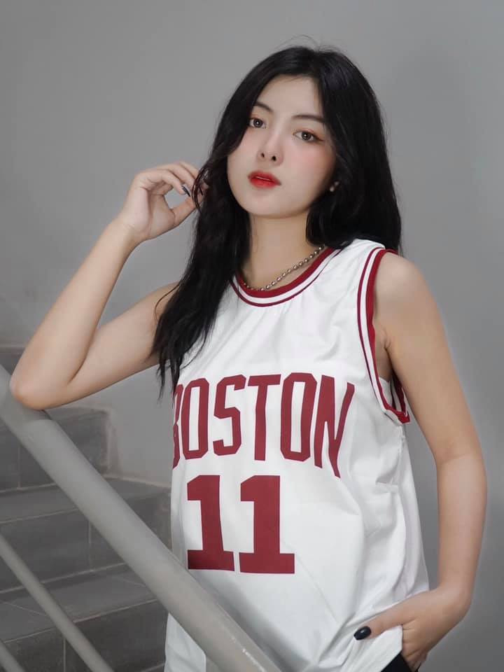 Chia sẻ về lý do quyết định chọn ngành học Quản trị Kinh doanh, DuMi cho biết: "Mình đam mê làm kinh doanh từ nhỏ nên ngay từ khi còn học cấp 3 đã lựa chọn Hutech là điểm đến trong 4 năm của thanh xuân với ngành học này".