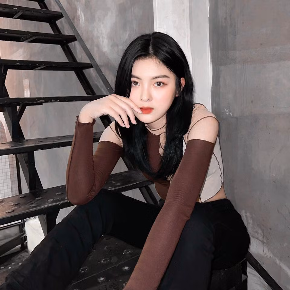 Trong tương lai, DuMi mong muốn trở thành một người phụ nữ có học thức, thành công, độc lập tài chính để có thể làm những gì mình thích.