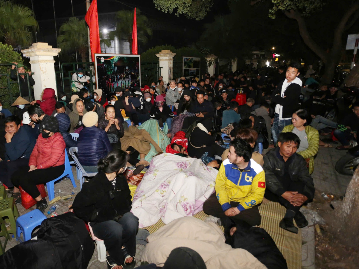 Ở trường hợp nếu hai đội có kết quả hoà sau hai lượt trận sẽ tiến hành đá hiệp phụ. Nếu tiếp tục hoà sau sau hiệp phụ, hai đội sẽ bước vào loạt đá luân lưu để phân thắng bại.