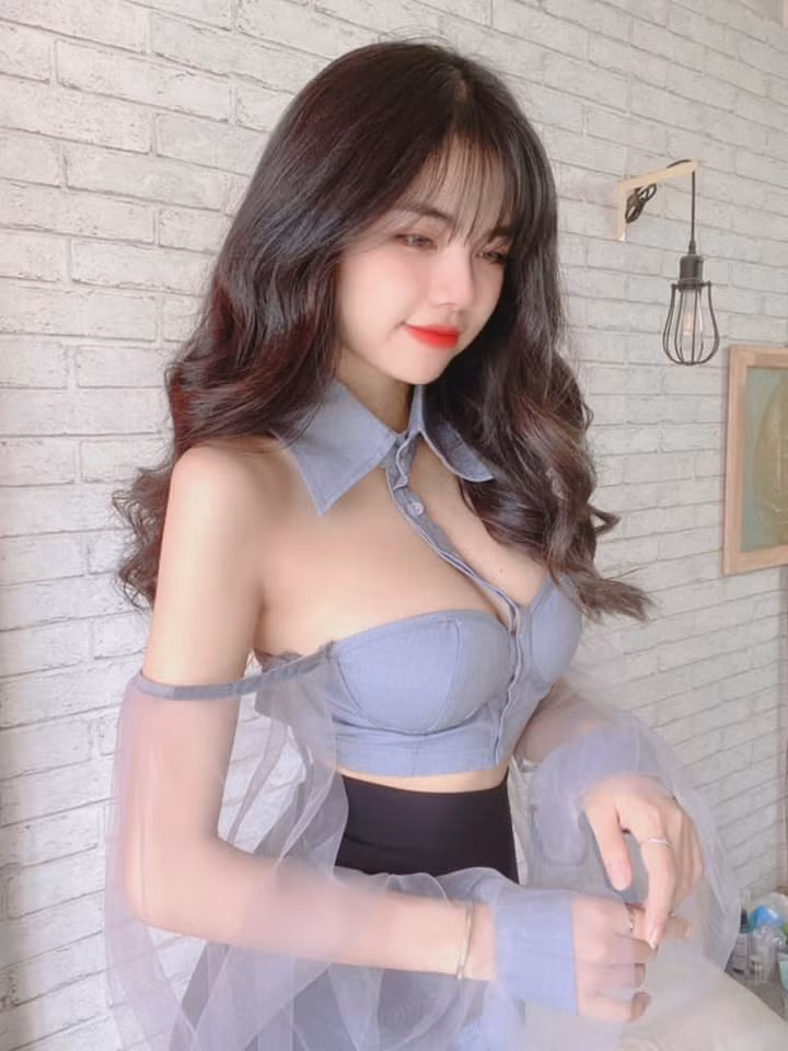 Tiêu chuẩn của Mai Dora chỉ cần đừng bị '"cắm sừng" là được.