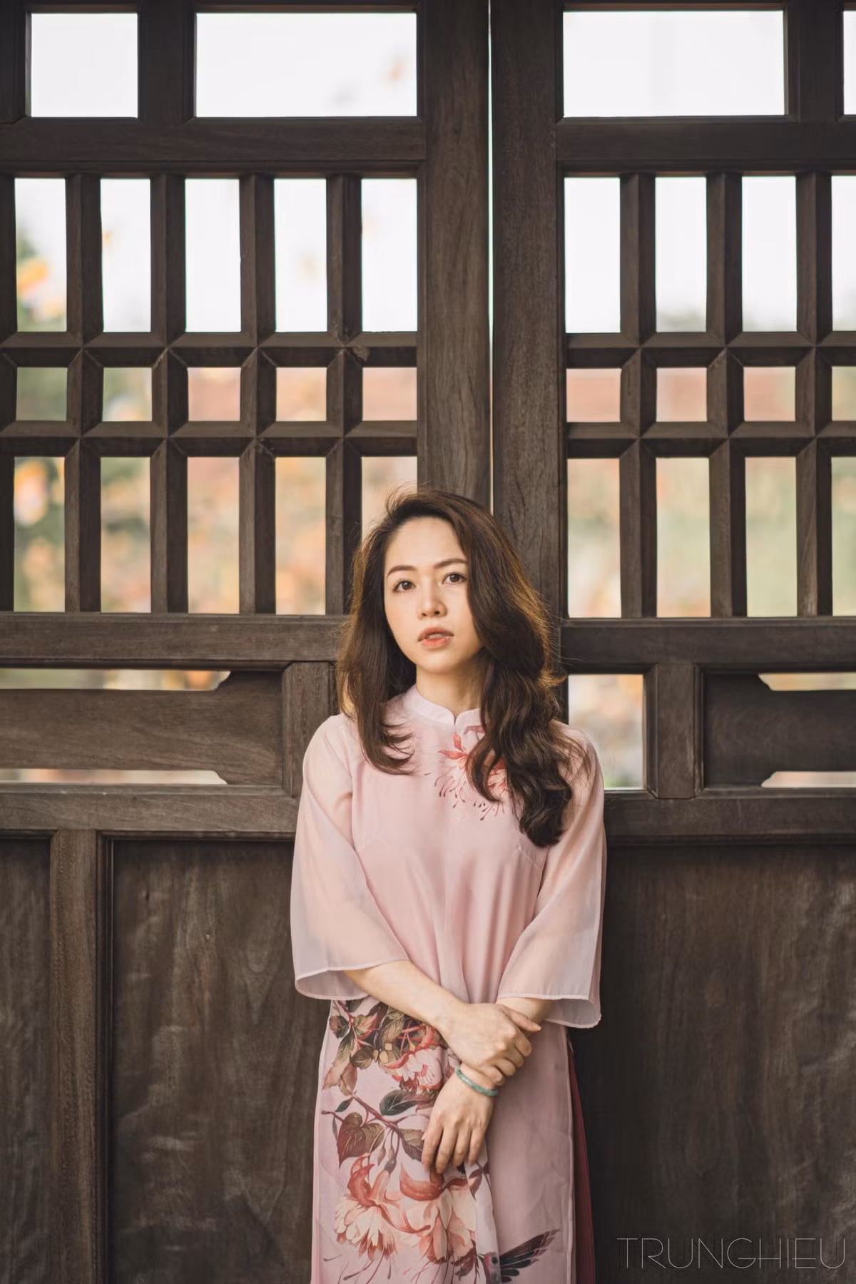 Thời gian gần đây, Thư Hiền cùng "anh da nâu" Việt Hoàng đã tạo dấu ấn lớn trong lòng khán giả qua các bản tin điểm tuần của VTV.