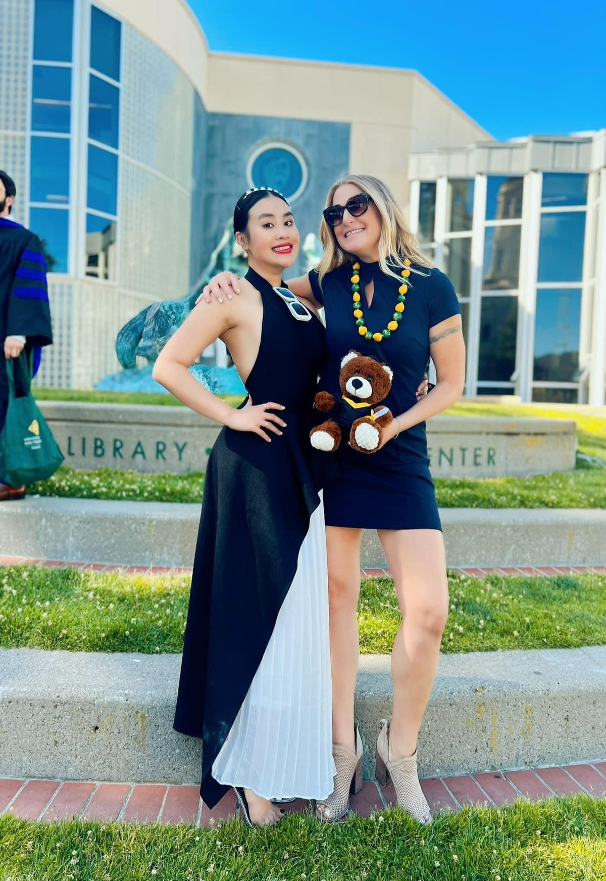 Dù ai cũng biết rằng chứng khoán chẳng phải khoản đầu tư ngon ăn, nhưng Huyền Trang khiêm tốn rằng cô đã “gặp may”, đúng lúc thị trường đang ở thời kỳ hoàng kim.