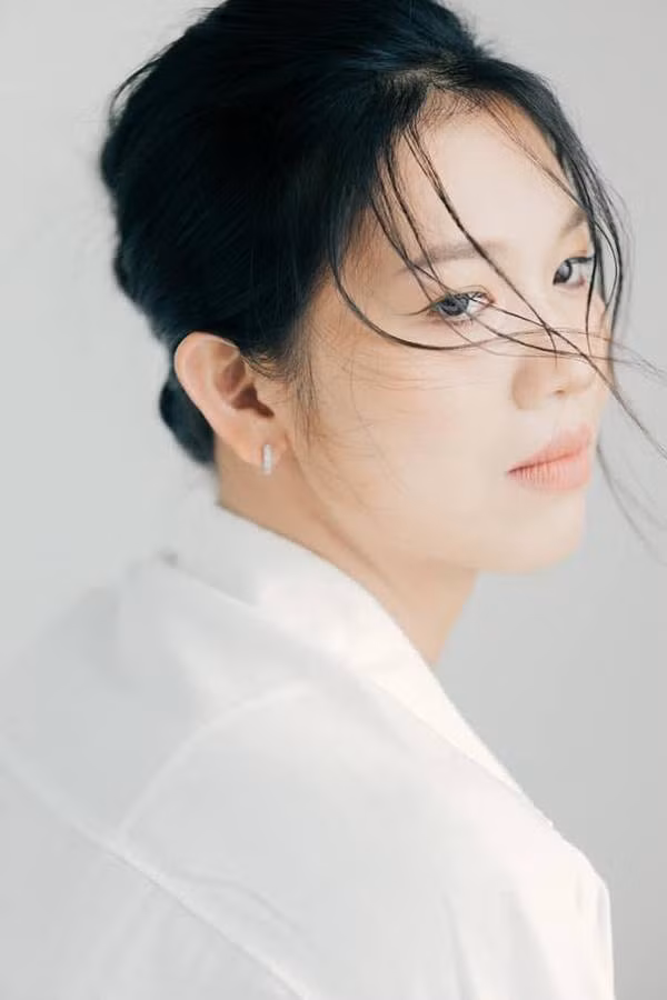 Trước đó, vào dịp sinh nhật tuổi 26 của mình, Ánh Viên đã khiến người hâm mộ ngạc nhiên vì cô đã thay đổi rất nhiều, trở nên xinh đẹp, quyến rũ.