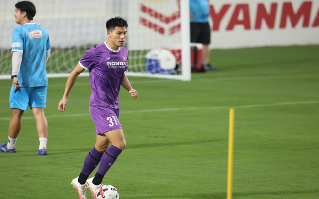 Tại sân chơi V.League, Thanh Bình cũng được đánh giá cao và được HLV Viettel tạo điều kiện cho thi đấu thường xuyên.