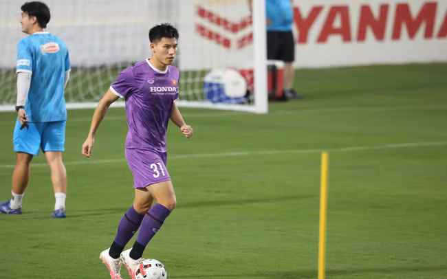 Tại sân chơi V.League, Thanh Bình cũng được đánh giá cao và được HLV Viettel tạo điều kiện cho thi đấu thường xuyên.