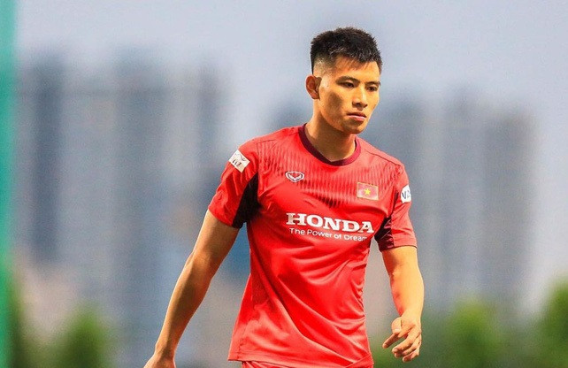 Tuy không nổi tiếng như các đồng đội cùng lứa như Nhâm Mạnh Dũng, Trần Danh Trung nhưng Thanh Bình cũng được đánh giá cao vì lối chơi nhanh nhạy, hiện đại.