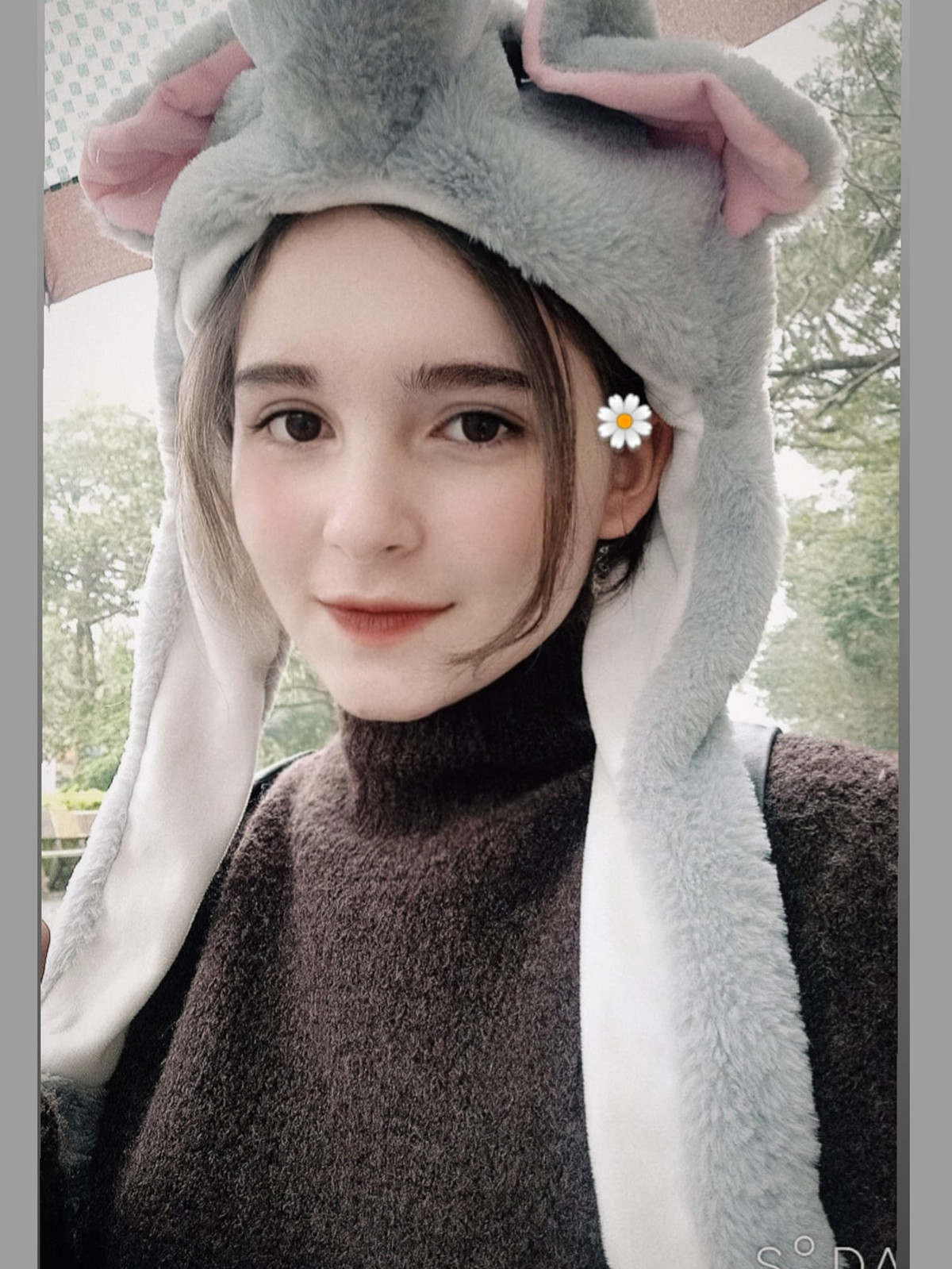 Ngoài ra, Ngọc Hằng còn có đam mê với môn nghệ thuật khiêu vũ. Ngay từ khi còn nhỏ bông hồng lai này đã được mẹ cho đi học nhảy