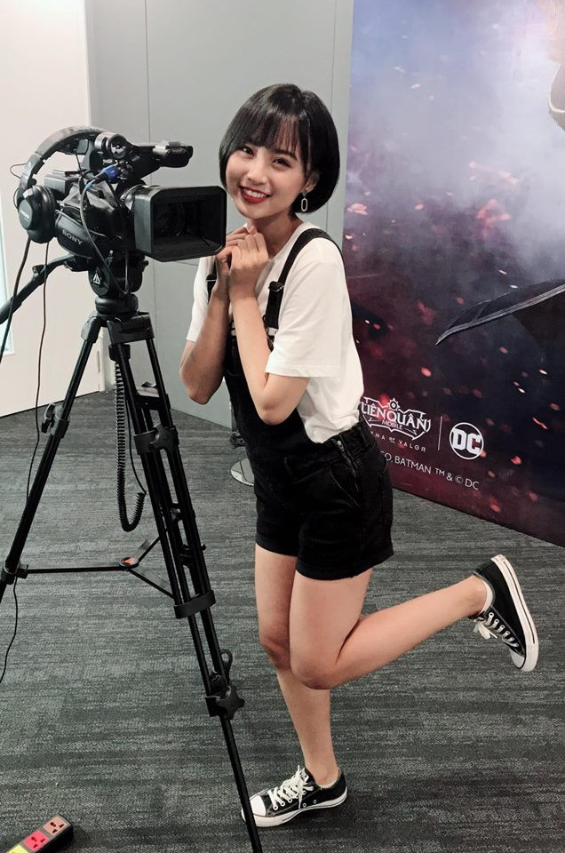 Cô có một mối tình đẹp như mơ với tuyển thủ Bomman.