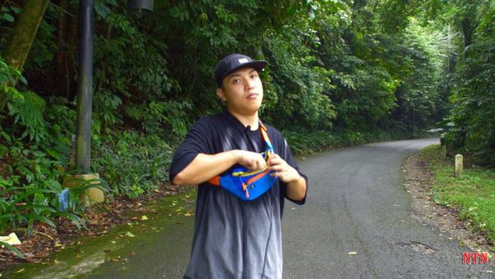 Youtube NTN là một trong những YouTuber đời đầu, thường xuyên có những video mang nội dung từ câu view vô hại đến những trò chơi khăm bị người xem ném đá vì phản cảm.