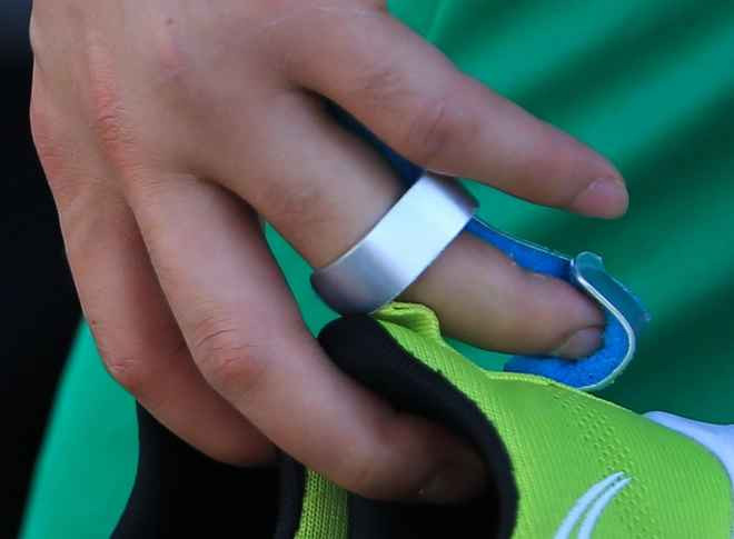 Đây là chấn thương mà thủ môn U23 Việt Nam gặp phải sau tình huống để thua ngớ ngẩn trong trận mở màn trước U23 Thái Lan.