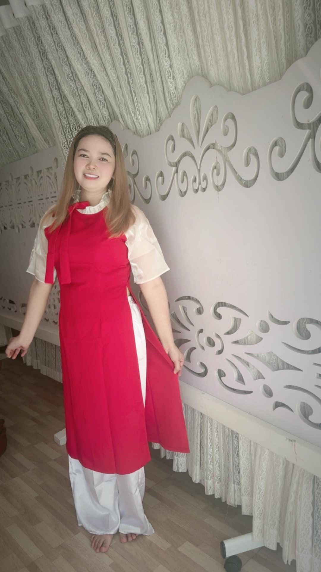 Đáng nói, sau khi chia tay, "cô hai báo" Ngọc Linh bị mất điểm khá nhiều khi liên tục có những hành động như níu kéo người cũ, đòi quà người cũ, bóc phốt người cũ...