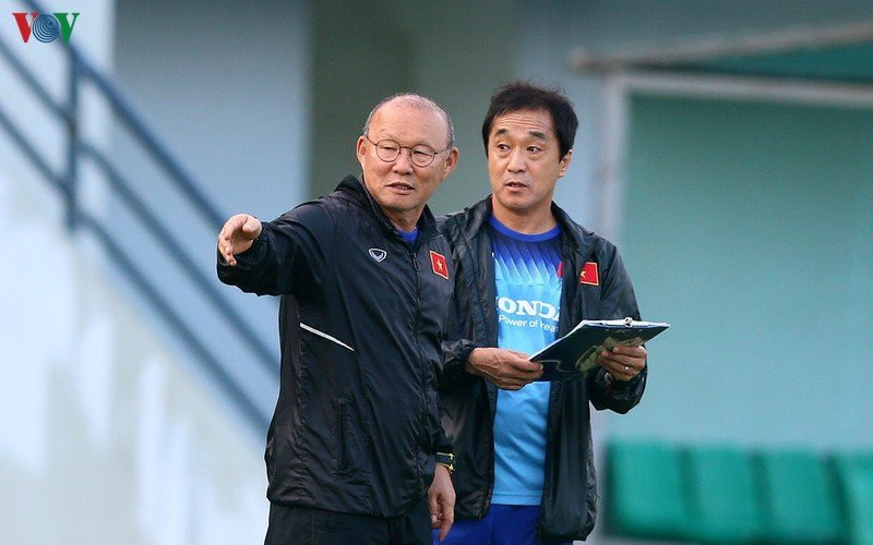 Thậm chí, nhiều fan còn nhận định rằng đội tuyển Việt Nam giờ quá cũ trước giờ đấu, họ có thể đoán được ai ra sân chính xác đến 80%.