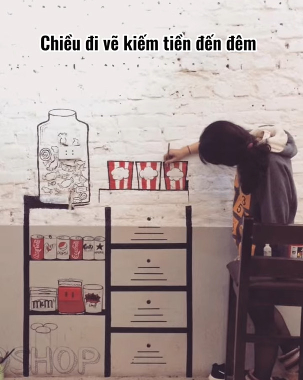 Sang cuối năm 2, với số tiền tích góp được, cô tự mở cửa hàng vẽ đầu tiên sau 5 năm hoạt động online. Vì điều kiện kinh tế không cho phép nên Lê Bống phải tự làm mọi việc từ chuyển đồ tới thiết kế, trang trí cửa hàng…