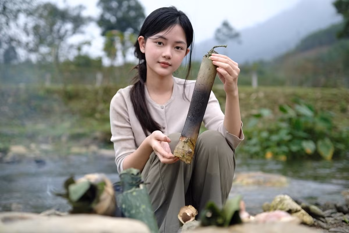 Đối với những video có nội dung đơn giản, nhóm của Lâm Anh mất khoảng 10 - 15 ngày để thực hiện. Còn những video cần phải đi xa, lấy bối cảnh ở nhiều nơi thì thời gian sẽ kéo dài hơn.