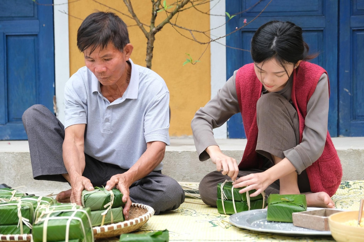 Để ra mắt một sản phẩm hoàn chỉnh trên mạng xã hội, Lâm Anh và đội ngũ thực hiện phải trải qua nhiều công đoạn, từ xây dựng nội dung, tìm bối cảnh, chuẩn bị, quay dựng, hậu kỳ.
