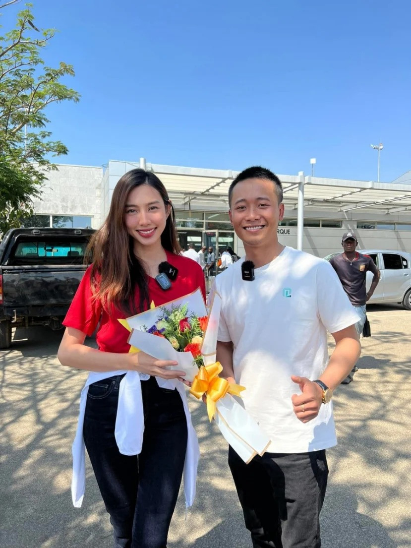 Chưa kể thời gian qua, Quang Linh Vlogs còn nhận tham gia vào các hoạt động, sự kiện, tham gia quảng cáo nên dân tình cũng đoán chắc số tiền anh kiếm được không dưới 9 số 0.