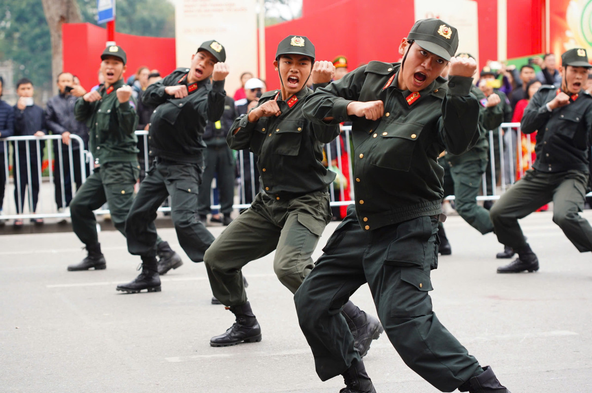 Điểm nhấn của chương trình là Gala âm nhạc "Vinh quang CAND Việt Nam" sẽ diễn ra vào tối 9/3 tại Quảng trường Đông Kinh Nghĩa Thục, quận Hoàn Kiếm, TP Hà Nội.