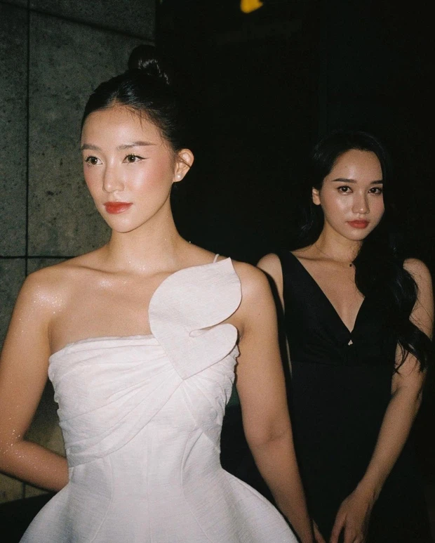 Không phục vụ mình, Salim còn hăng hái rủ thêm Trúc Anh, Bê Trần, Diễm My, Hoàng Yến Chibi,... xuất hiện trong cuộn film “tâm huyết” của mình.