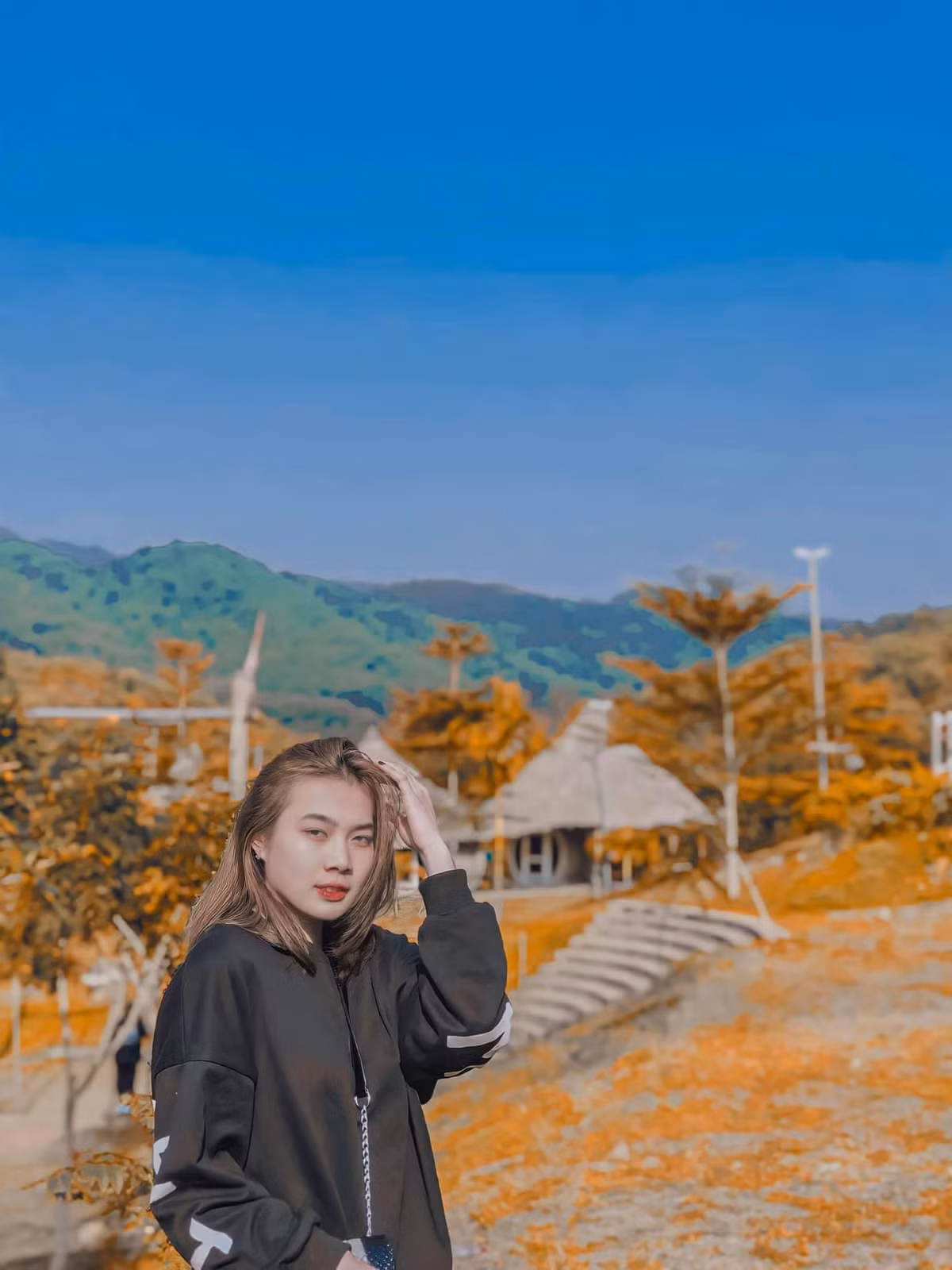 Cũng trên trang cá nhân, Ngọc Châm được khen về ngoại hình hết lời.