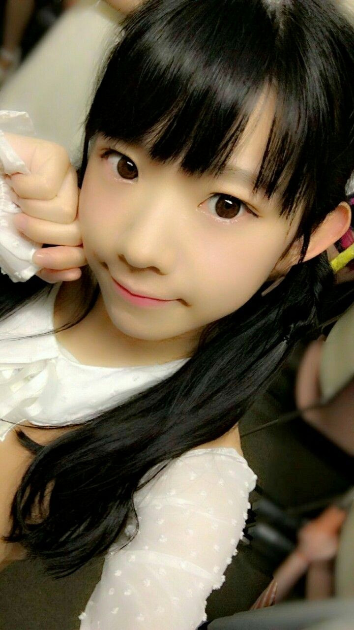 Vấn đề gương mặt trẻ măng đôi khi khiến Nagasawa Marina cảm thấy bất tiện. Nhưng dần dần cô cũng quen với điều đó.