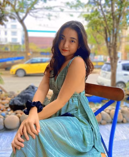 Được mệnh danh là "hot girl phố cổ" nhưng hiện tại, Thạch Thảo đang sinh sống ở Đà Nẵng, quản lý khách sạn và bán nước hoa online.