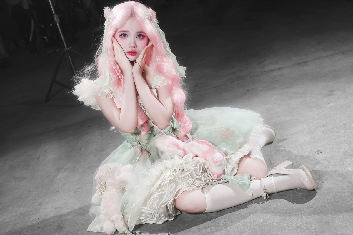 Cụ thể, cô nàng này có nghệ danh là Hinata Neko (tên thật: Nguyễn Thanh Vân).