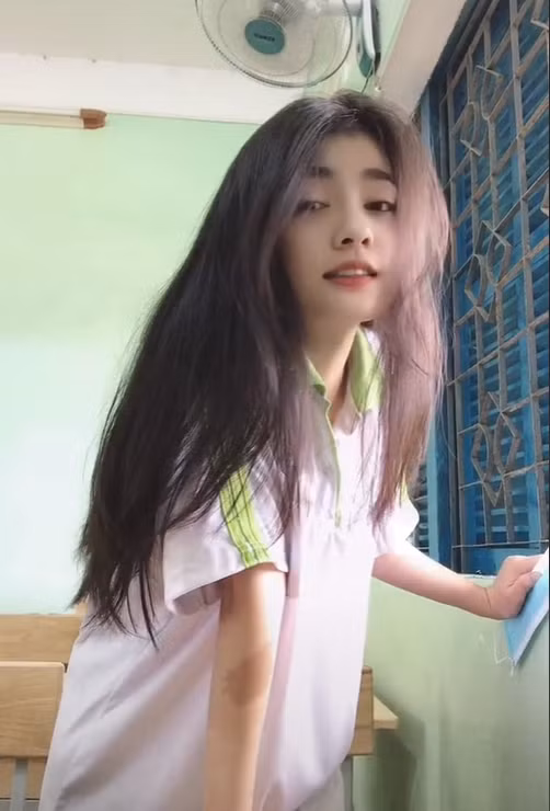 Đăng tải đoạn video hậu trường lên, Thúy Quỳnh nhanh chóng nhận được 1,3 triệu view.