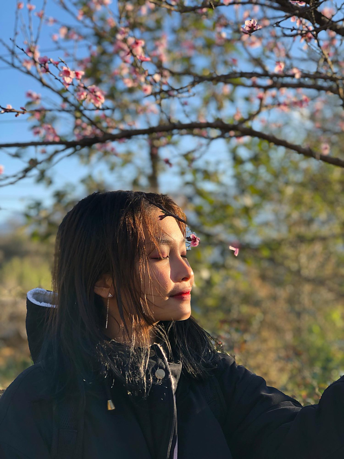 Cùng với sự đi lên nhanh chóng của Valorant trong thời gian gần đây, các giải đấu eSports của nó cũng ngày càng được đón nhận bởi rất nhiều khán giả. Đây sẽ là cơ hội tốt để Đặng Tiểu Bình xây dựng hình ảnh của cô như một nữ MC quốc dân của Valorant, như cái cách mà Minh Nghi đã làm được với LMHT, hay Phương Thảo đã làm được với Liên Quân Mobile.