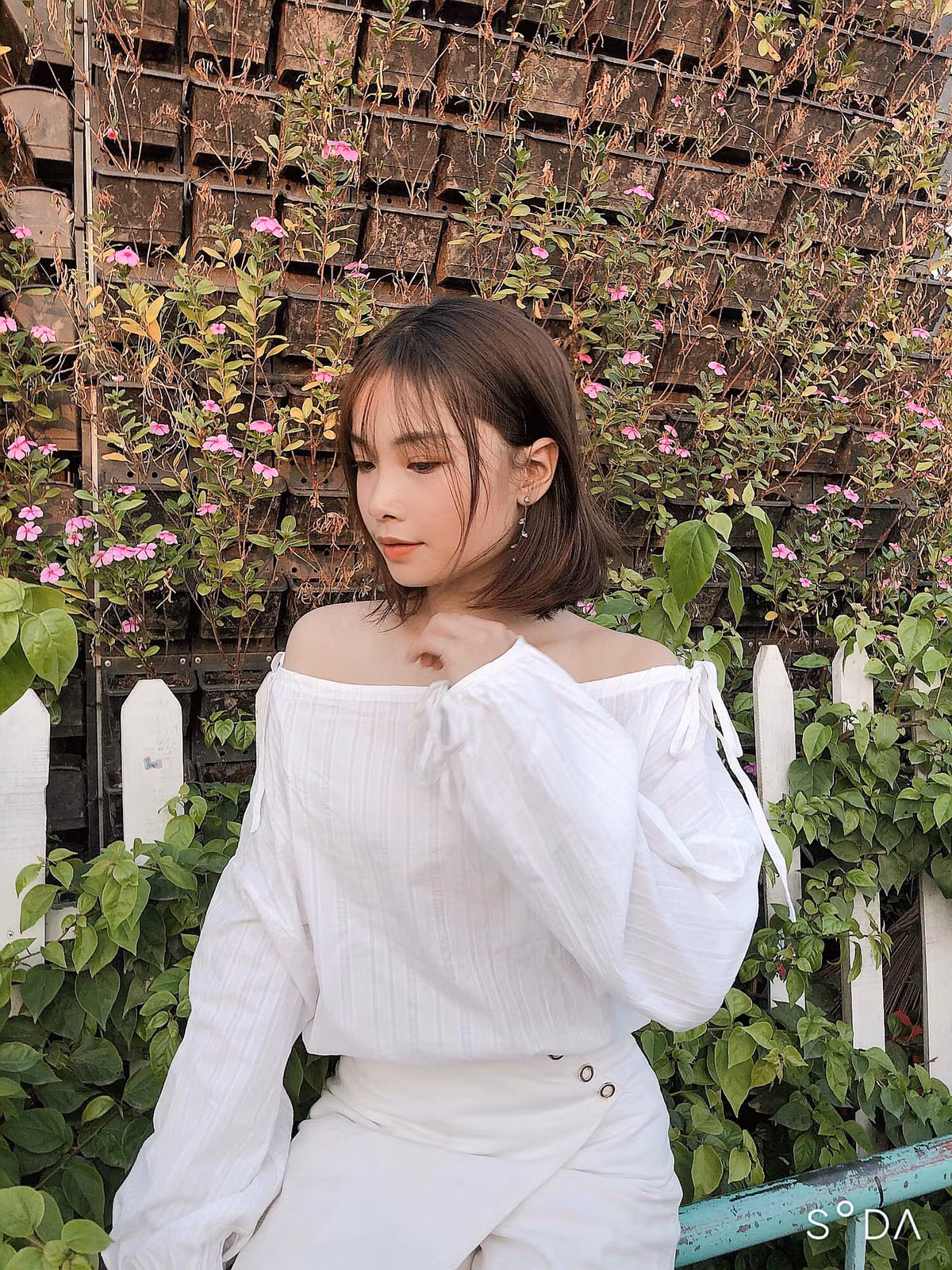 Để cân bằng giữa võ thuật và eSports, Đặng Tiểu Bình đã sắp xếp thời gian biểu của mình rất khắt khe. Buổi sáng và chiều dành cho võ thuật, buổi tối cháy hết mình với Valorant.