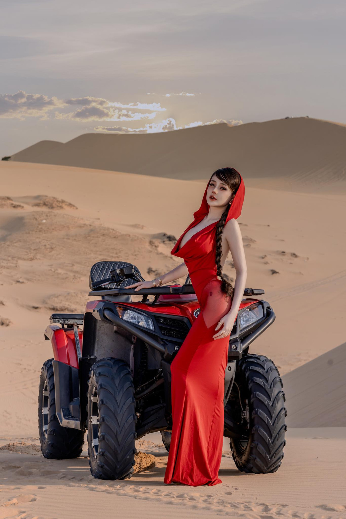 Nữ DJ đã phải phẫu thuật tháo mũi và cho biết rất đau lớn, thậm chí bị ngất xỉu: "Cái mũi tôi làm lần này sau rất đau. Hôm bữa tôi truyền thuốc không nổi luôn, về nhà xỉu luôn. Trong vòng 1 tháng tôi bị lấy mất hai khúc sườn. Lấy 2 lần luôn, giờ tôi bị hai cái sẹo".