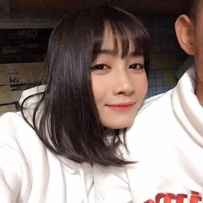 Ngoài bóng đá, Hoàng Thị Loan còn dành thời gian tập gym, chạy bộ giúp tăng sức bền, sự săn chắc, dẻo dai và linh hoạt cho cơ thể.