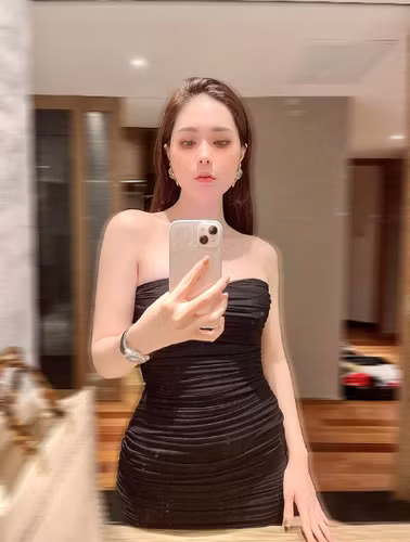 Về chiếc xe, Đoàn Di Băng cũng tiết lộ thêm rằng không biết sẽ có xe hay không, phải 2 tháng nữa mới biết được.