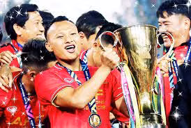 Trong năm 2018, Trọng Hoàng cùng lứa cầu thủ Việt Nam đã có chức vô địch AFF Cup 2018 sau 10 năm trời chờ đợi mòn mỏi.