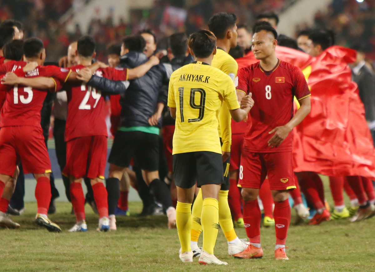 Hành trình tới vinh quang của Trọng Hoàng nhiều lúc bị lỡ dở khi anh gặp những chấn thương khá nặng ảnh hưởng đến phong độ thi đấu.