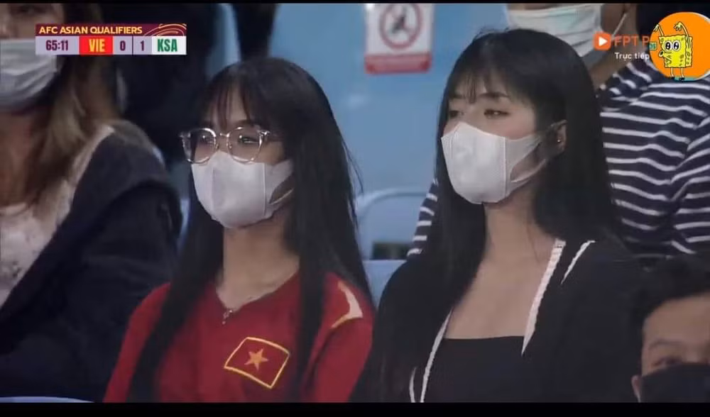 Hot Tiktoker ngoi len 