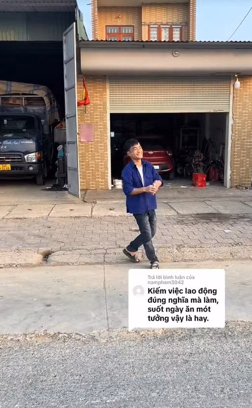 Chính vì thế, không được khinh thường bất kỳ ai làm lao động chân chính nhất là khi bạn chưa biết họ có cuộc sống tốt đến thế nào nhờ có công việc.