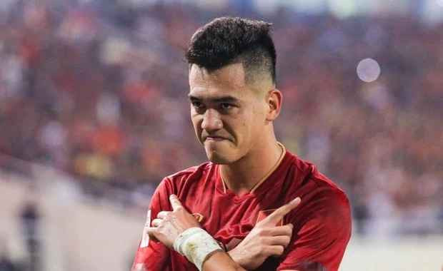 Dưới thời HLV Troussier, Tiến Linh chưa để lại nhiều dấu ấn. Hai trận đấu của tuyển Việt Nam đấu Indonesia là dịp để anh khẳng định vị thế hàng đầu của mình.