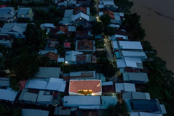 Độc đáo nhà gỗ truyền thống gần gũi với thiên nhiên ở Đồng Tháp Doc dao nha go truyen thong gan gui voi thien nhien o Dong Thap