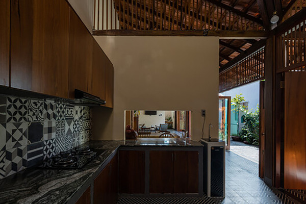 Doc dao nha go truyen thong gan gui voi thien nhien o Dong Thap-Hinh-5