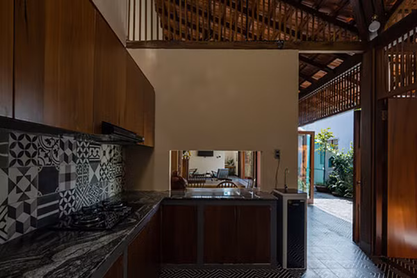 Doc dao nha go truyen thong gan gui voi thien nhien o Dong Thap-Hinh-5