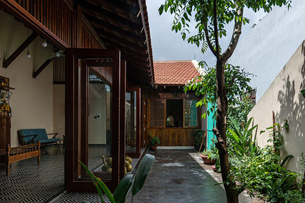 Doc dao nha go truyen thong gan gui voi thien nhien o Dong Thap-Hinh-3