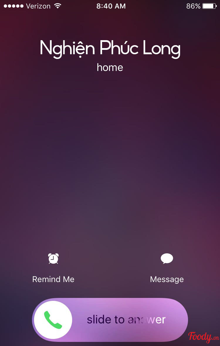 Đã bao giờ các cô nàng tò mò xem vợ lưu tên mình trong điện thoại như thế nào chưa? Đảm bảo họ sẽ không khỏi ngạc nhiên mà người thương yêu mình lưu trên điện thoại. Ảnh: Foody.