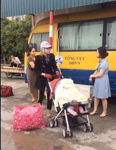 Sau đó, cô nàng thị phi này liên tục gây ra những cú phốt và thu hút được sự chú ý của CĐM. Rất nhiều tài xế taxi, xe ôm đã là nạn nhân của màn quỵt tiền xong "bắn rap" của Bella.