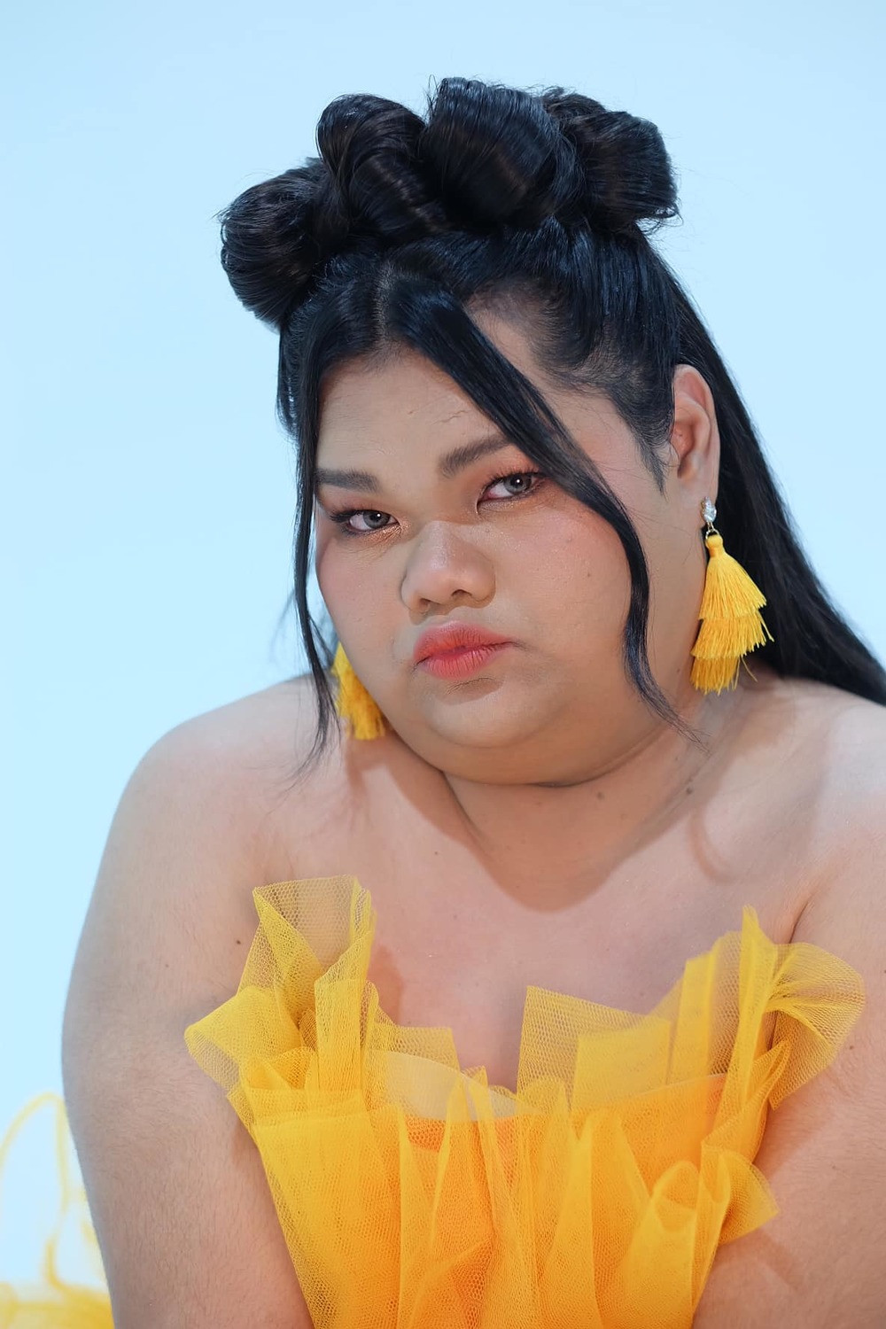 Ở hiện tại, Happy Polla thường xuyên nhận những lời bình phẩm và cả chỉ trích từ người xem. Hầu hết đó đều là ý kiến không hay về ngoại hình.