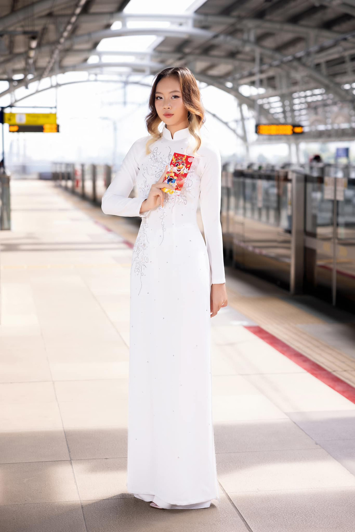 Dù phải tập luyện và thi đấu với lịch trình dày đặc nhưng Phương Anh vẫn ưu tiên cho việc học.