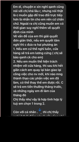 Tiếp sự việc, ngày 5/8 nhân viên nhắn tin xin nghỉ và nói "tháng 8 này chưa đi làm buổi nào" nên mong được thanh toán lương của tháng 7. Quỳnh Anh đã nói lại "em đã suy nghĩ thật kĩ chưa?", đồng thời trả lời nhân viên này rằng: Hiện tại công việc ở cửa hàng thì em ở nhà cũng không giúp được gì, chị đang cố gắng tạo công việc để em có thu nhập trong thời gian nghỉ mà thôi.